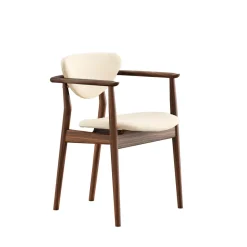 109 Armchair, valnød af Finn Juhl