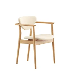 109 Armchair, valnød af Finn Juhl