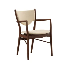 46 Armchair, valnød af Finn Juhl