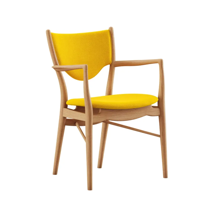 46 Armchair, valnød af Finn Juhl