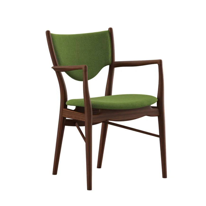 46 Armchair, valnød af Finn Juhl