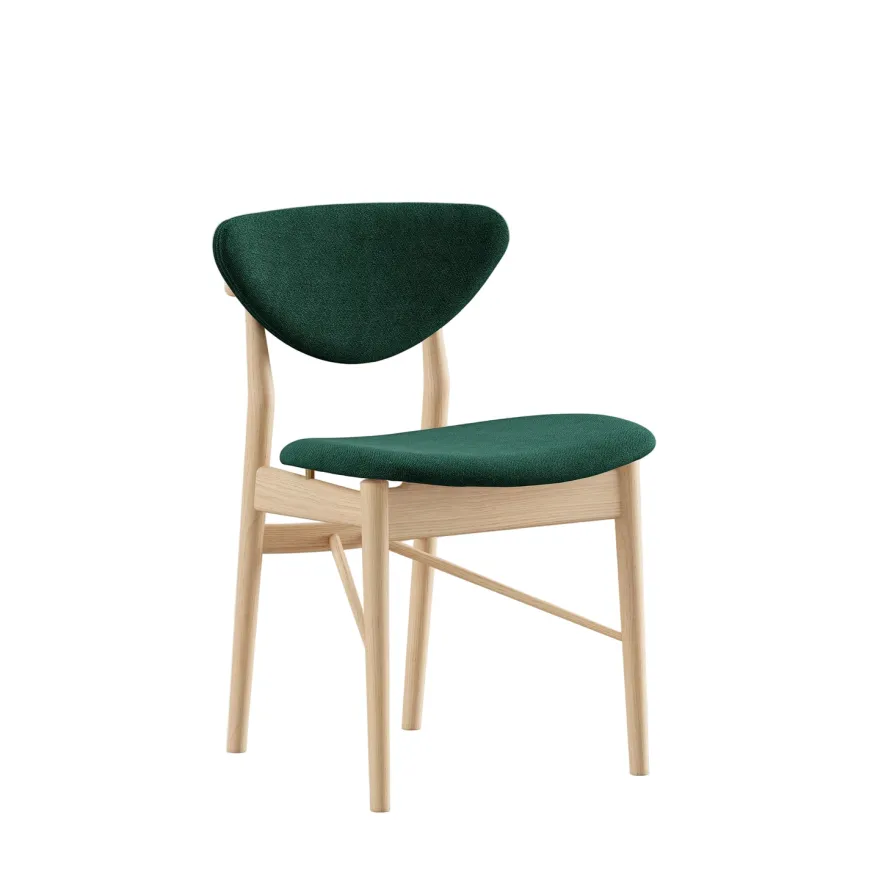108 Chair, valnød af Finn Juhl