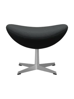 3127 Fodskammel til Ægget af Arne Jacobsen stofgr. 1