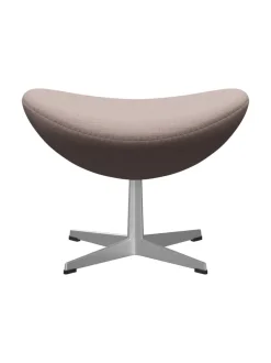 3127 Fodskammel til Ægget af Arne Jacobsen stofgr. 1