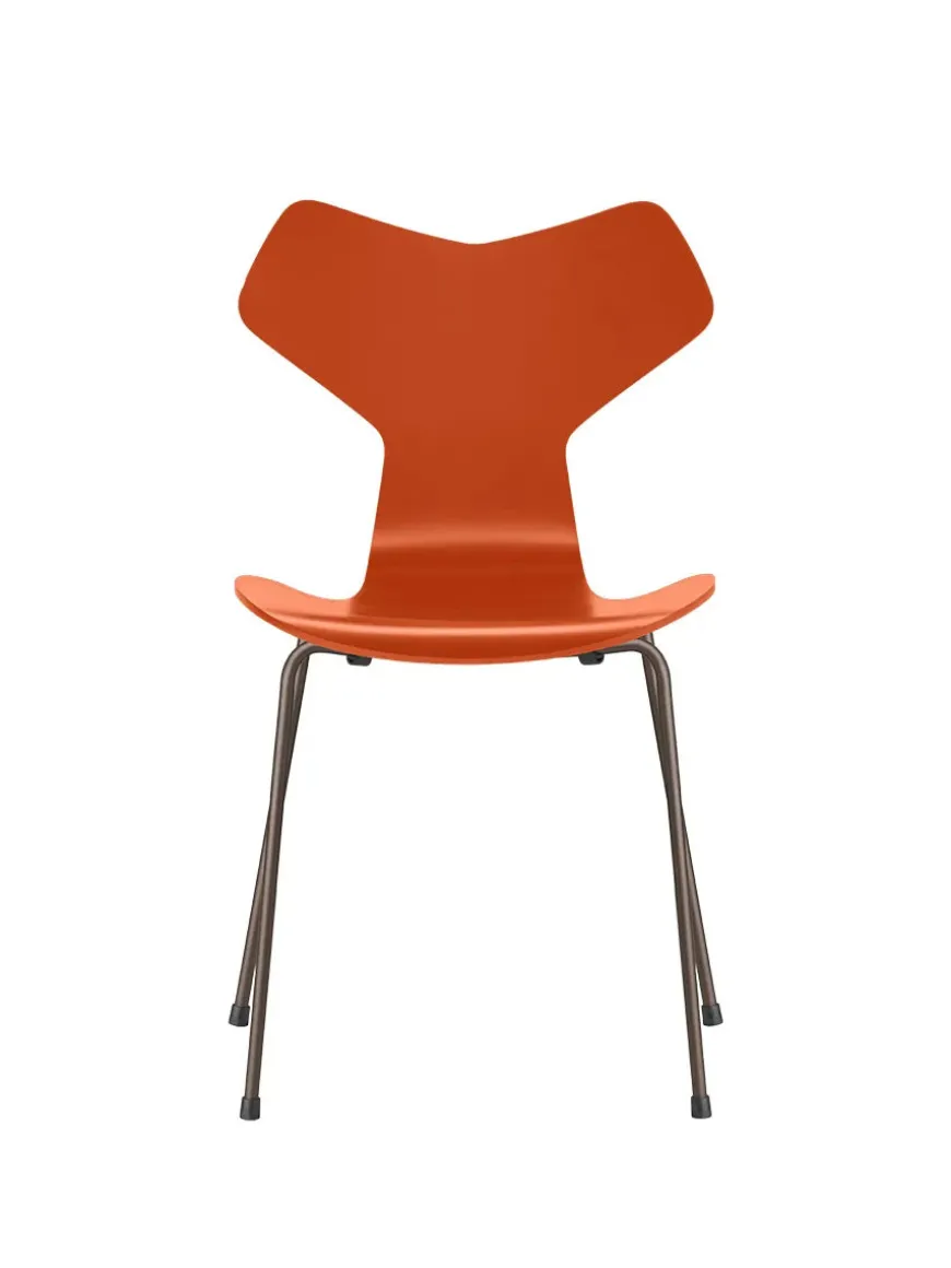 3130 Grand Prix stol lakeret af Arne Jacobsen