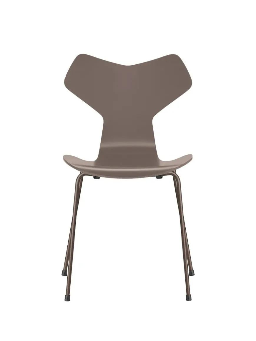 3130 Grand Prix stol lakeret af Arne Jacobsen