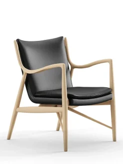 45 Lænestol, valnød af Finn Juhl