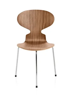 3100 Myren med 3 ben af Arne Jacobsen
