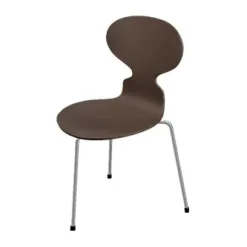 3100 Myren med 3 ben af Arne Jacobsen
