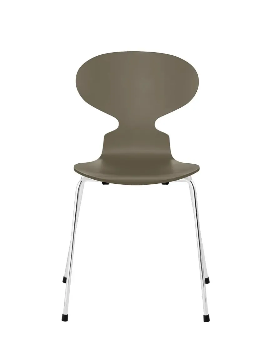 3101 Myren Stol lakeret af Arne Jacobsen