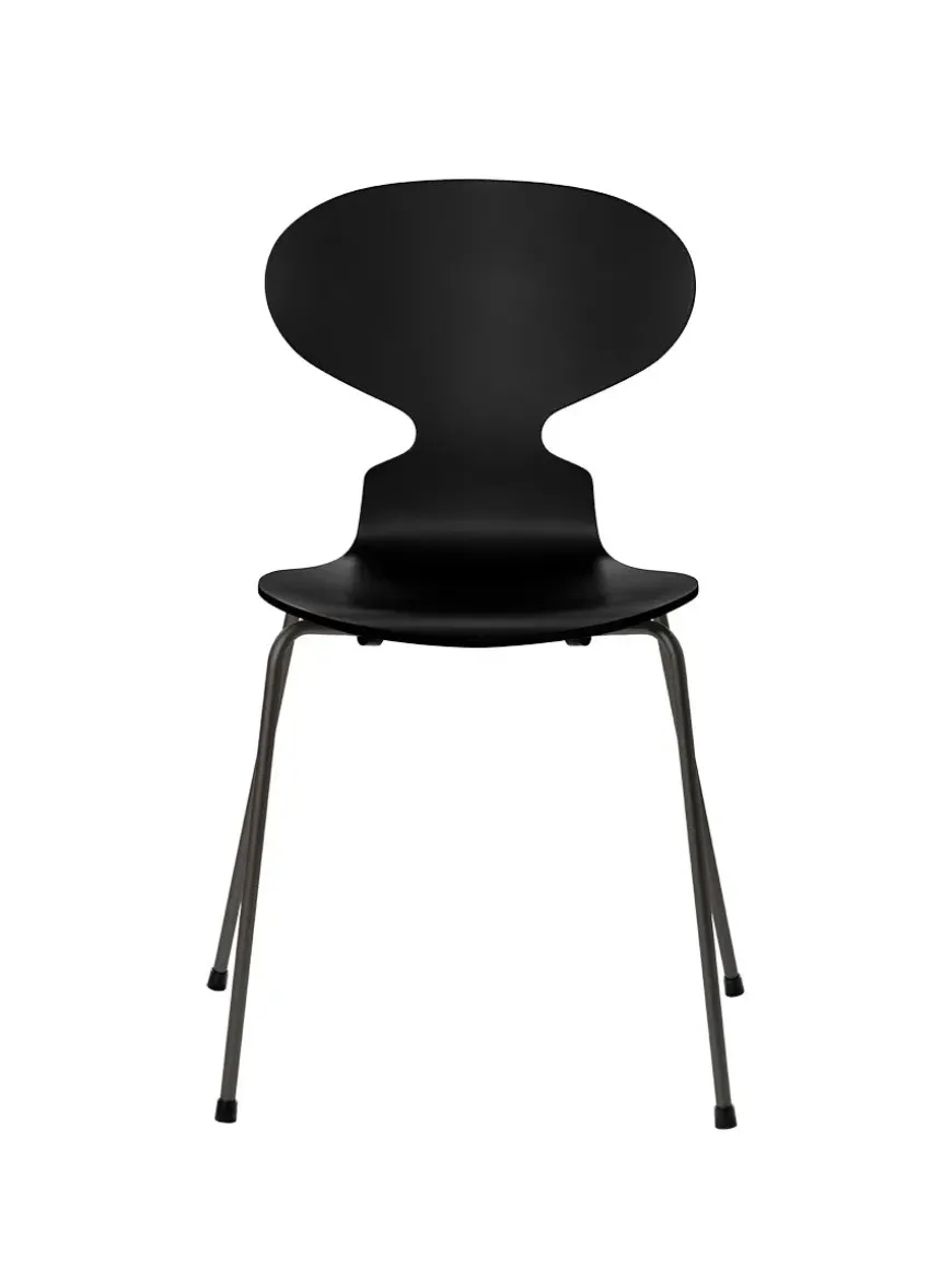 3101 Myren Stol lakeret af Arne Jacobsen