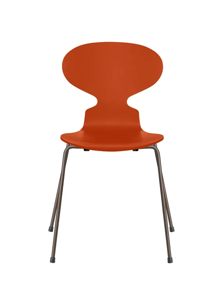 3101 Myren Stol lakeret af Arne Jacobsen