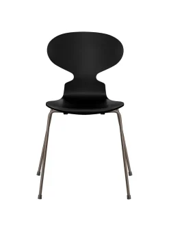 3101 Myren Stol lakeret af Arne Jacobsen