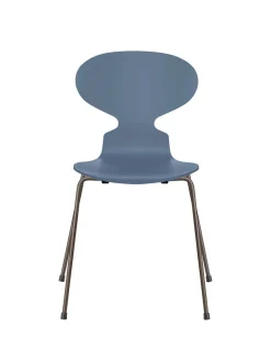 3101 Myren Stol lakeret af Arne Jacobsen