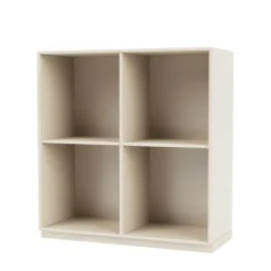 1112 reol inkl. hjul fra Montana