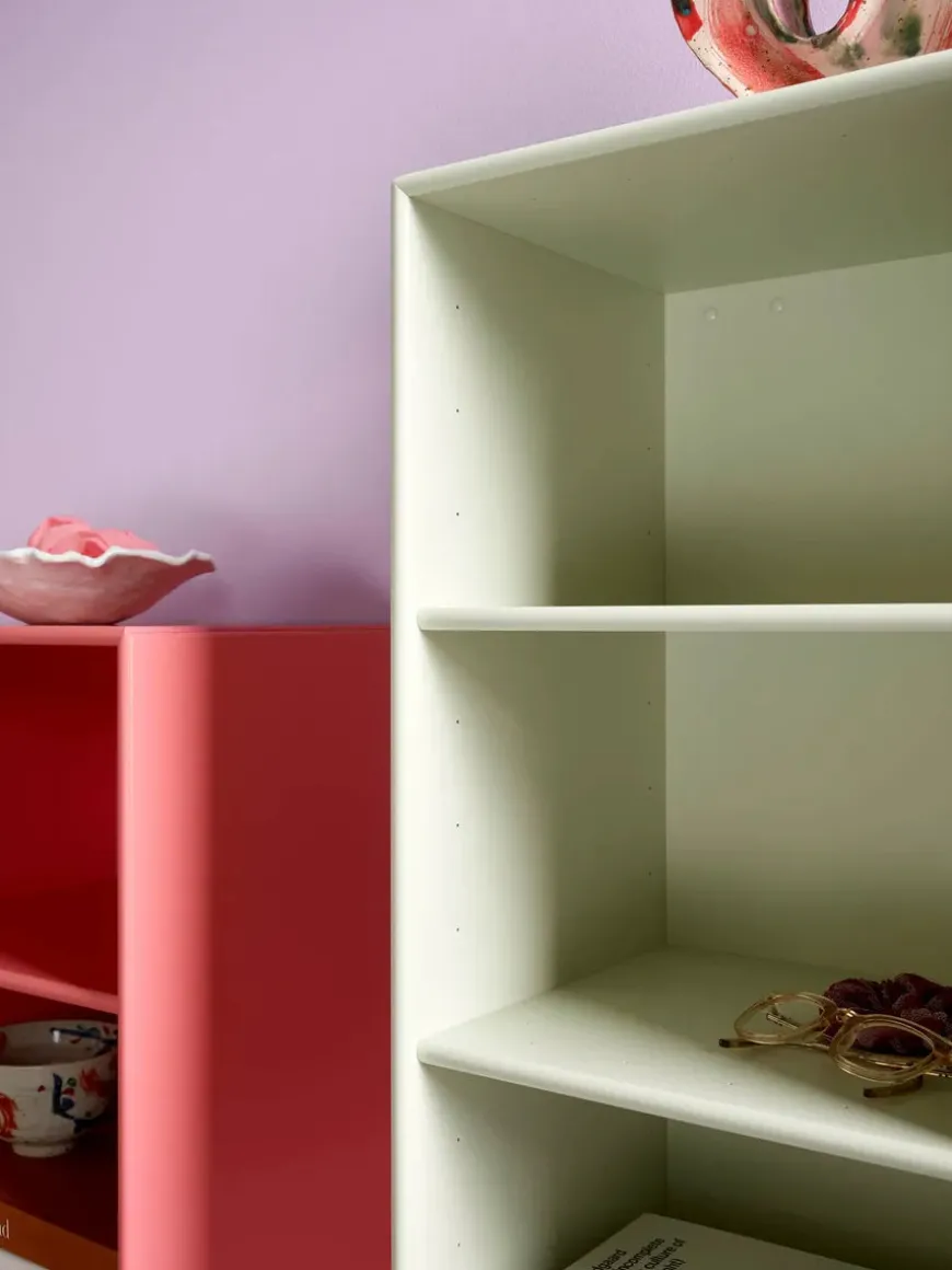 1113 reol inkl. sokkel fra Montana