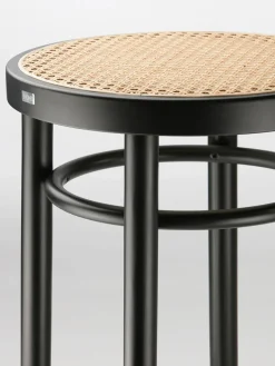 214 RH Skammel, sort fra Thonet