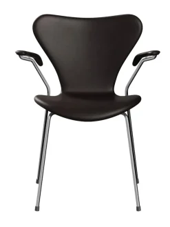 3207 Serie 7 Armstol af Arne Jacobsen