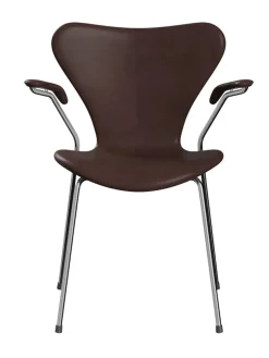 3207 Serie 7 Armstol af Arne Jacobsen