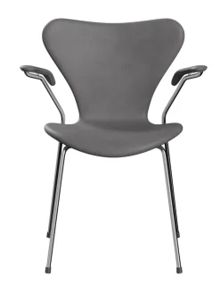 3207 Serie 7 Armstol af Arne Jacobsen