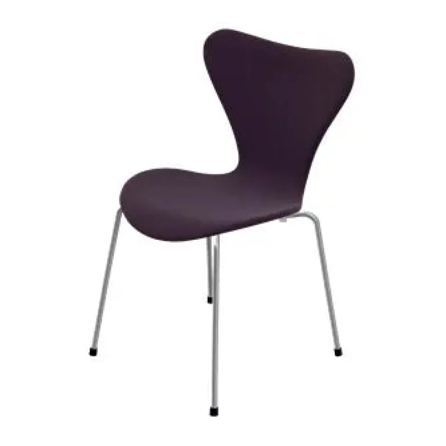 3107 Serie 7, fuldpolstret af Arne Jacobsen