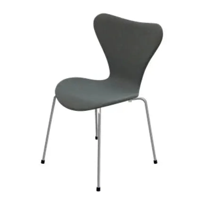 3107 Serie 7, fuldpolstret af Arne Jacobsen
