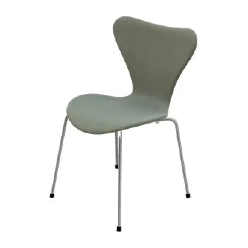 3107 Serie 7, fuldpolstret af Arne Jacobsen