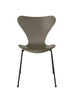 3107 Serie 7 stol lakeret af Arne Jacobsen