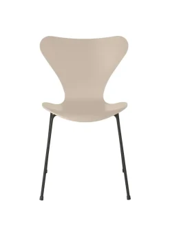 3107 Serie 7 stol lakeret af Arne Jacobsen