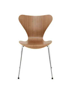 3107 Serie 7 Stol, naturfiner af Arne Jacobsen
