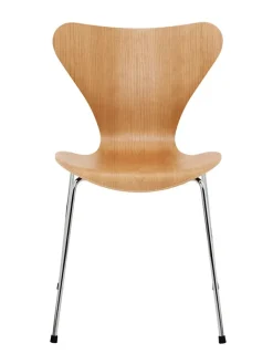 3107 Serie 7 Stol, naturfiner af Arne Jacobsen