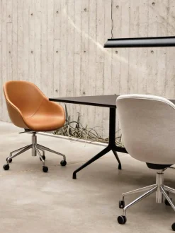 About a Chair AAC123 fra Hay