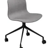 About a Chair AAC15 fra Hay