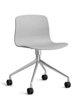 About a Chair AAC15 fra Hay