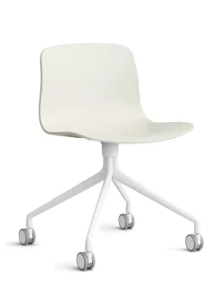 About a Chair AAC15 fra Hay