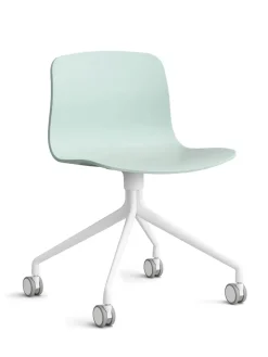 About a Chair AAC15 fra Hay