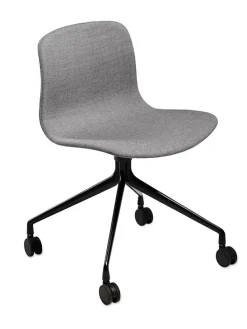 About a Chair AAC11 fra Hay