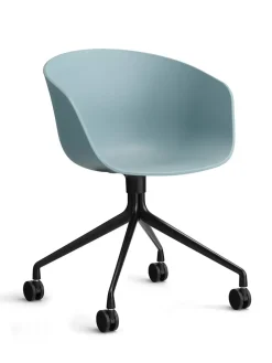 About a Chair AAC21 fra Hay