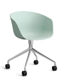 About a Chair AAC21 fra Hay