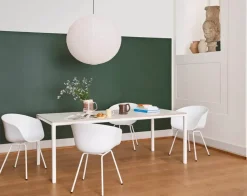 About a Chair AAC27 fra Hay