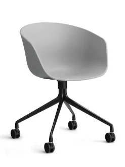 About a Chair AAC25 fra Hay