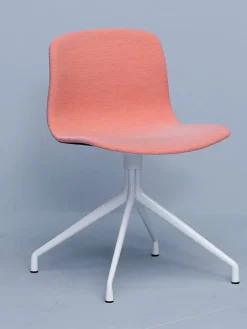 About a Chair AAC14 fra Hay