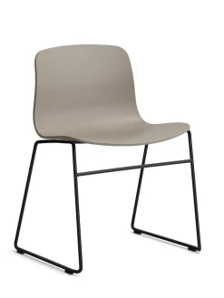 About a Chair AAC09 fra Hay