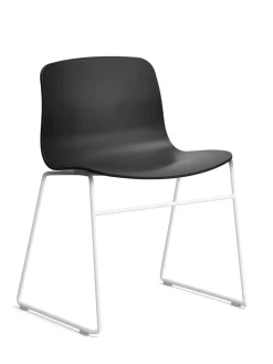 About a Chair AAC09 fra Hay