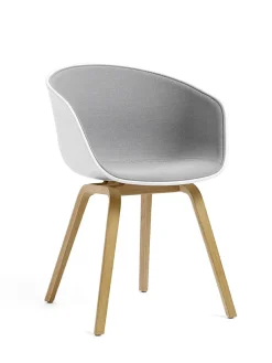About a Chair AAC22 fra Hay