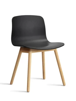 About a Chair AAC13 fra Hay