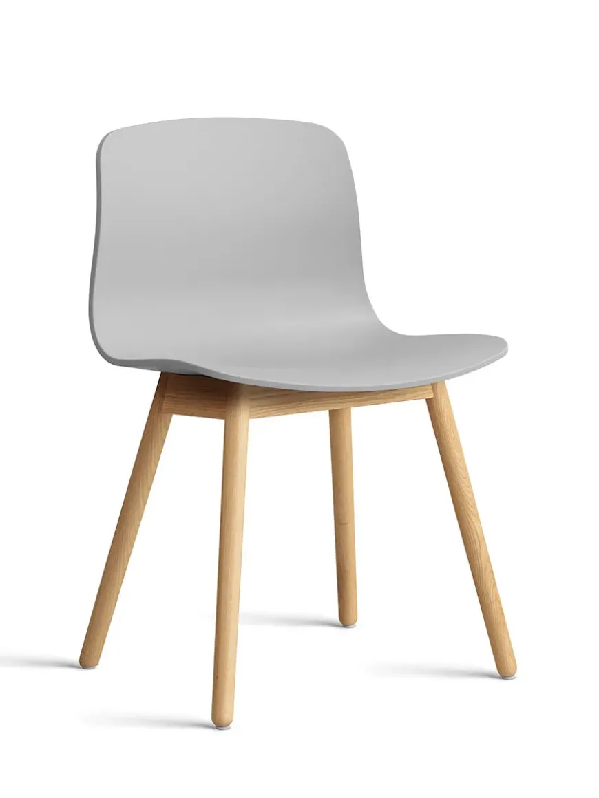 About a Chair AAC13 fra Hay