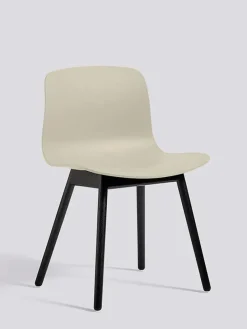 About a Chair AAC13 fra Hay