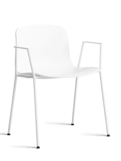 About a Chair AAC17 fra Hay