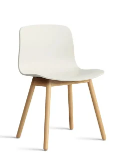 About a Chair AAC12 fra Hay